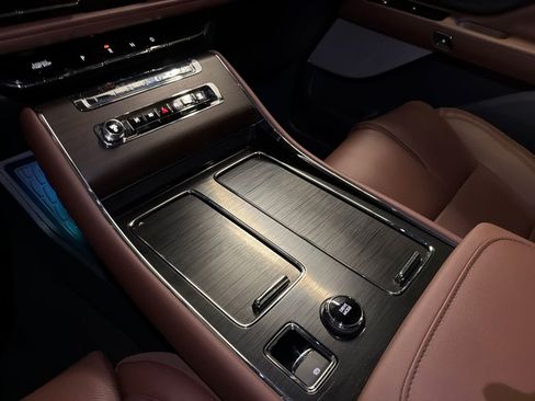 New 2026 Lincoln Aviator Reserve AWD/4WD image 30