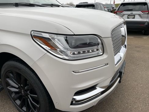 Used 2021 Lincoln Navigator Reserve w/ Luxury Package image 42