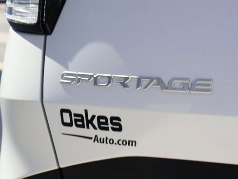 Used 2023 Kia Sportage EX image 18