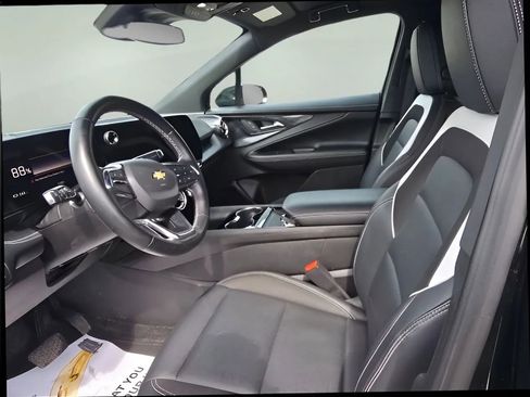 Used 2024 Chevrolet Blazer EV LT AWD/4WD image 12