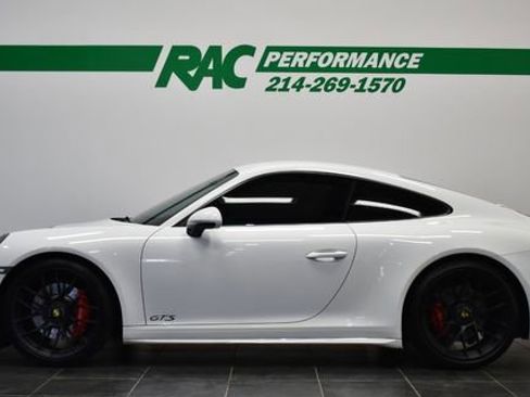 Used 2017 Porsche 911 Carrera GTS image 2