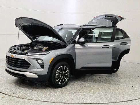 New 2026 Chevrolet TrailBlazer LT w/ Convenience Package AWD/4WD image 10