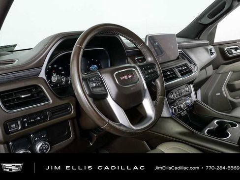 Used 2023 GMC Yukon SLT RWD image 4