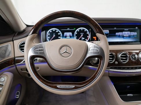 Used 2015 Mercedes-Benz S 550 Sedan image 18