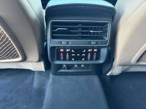 Used 2021 Audi Q7 3.0T Premium Plus w/ Executive Package image 11