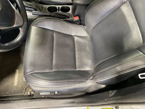 Used 2014 Toyota Corolla S Premium w/ Driver Convenience Package FWD image 9