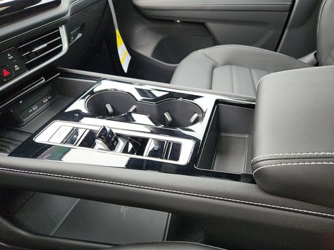 New 2026 Volkswagen Atlas Cross Sport SEL R-Line image 20