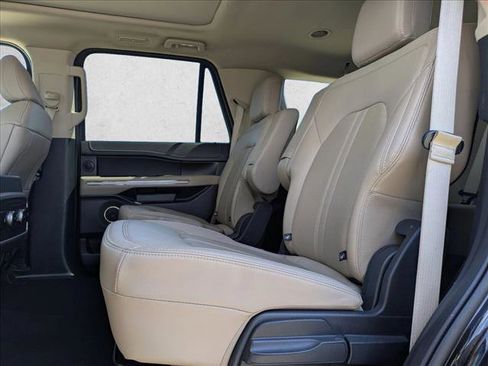 Used 2024 Ford Expedition Limited RWD image 19