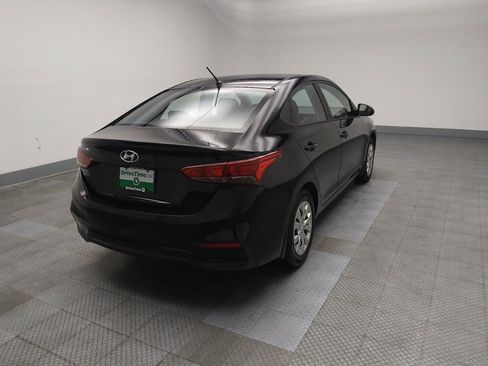 Used 2019 Hyundai Accent SE FWD image 9