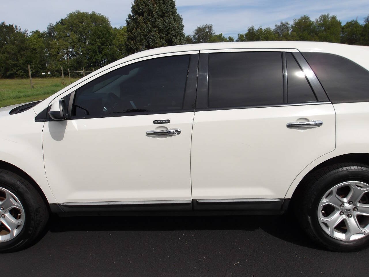 Used 2011 Ford Edge SEL w/ 202A Rapid Spec Order Code AWD/4WD image 49