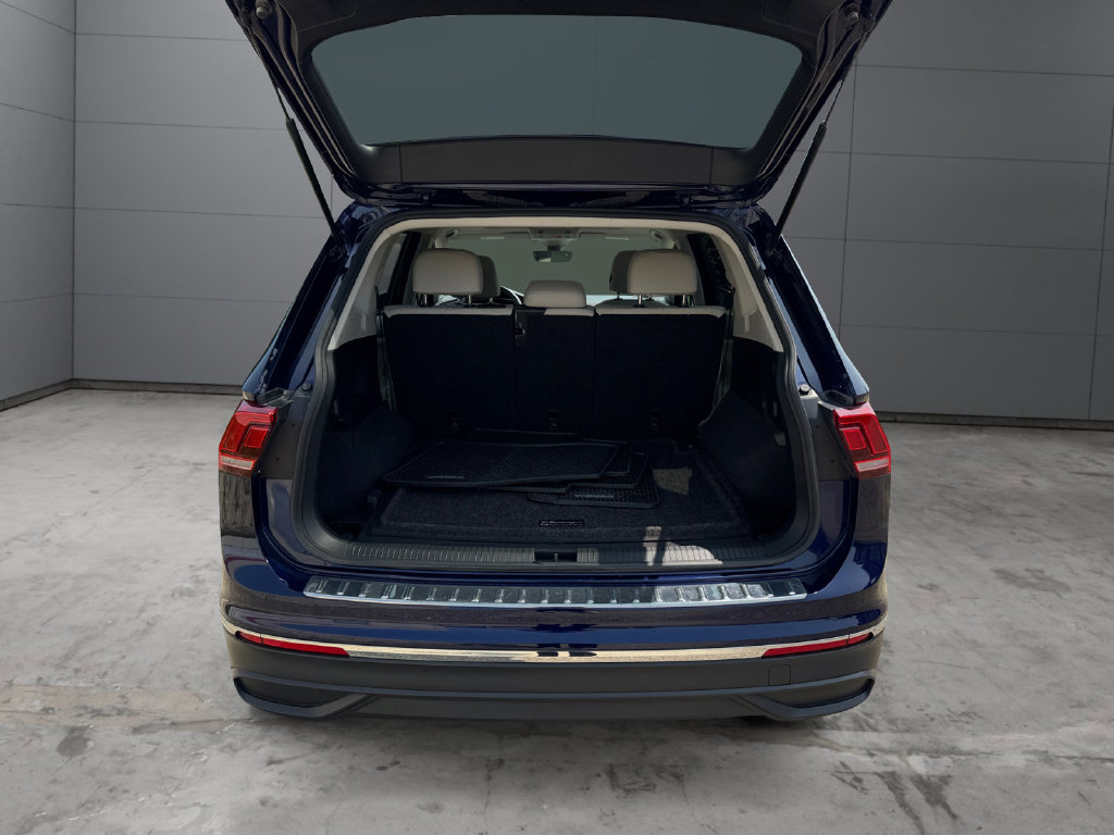 Used 2022 Volkswagen Tiguan SE AWD/4WD image 19