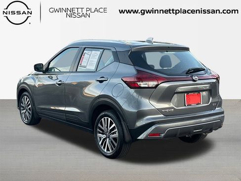 Used 2024 Nissan Kicks SV image 7