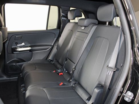 Certified 2024 Mercedes-Benz EQB 350 4MATIC SUV image 28