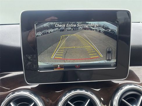 Used 2016 Mercedes-Benz GLA 250 image 26