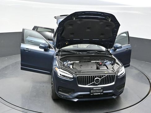 Used 2023 Volvo XC90 B5 Core w/ Protection Package Premier AWD/4WD image 40