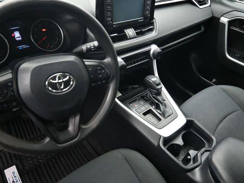 Used 2020 Toyota RAV4 LE image 24