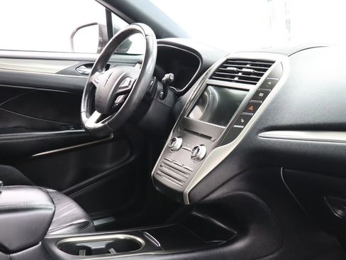 Used 2019 Lincoln MKC Reserve w/ MKC Technology Package FWD image 32
