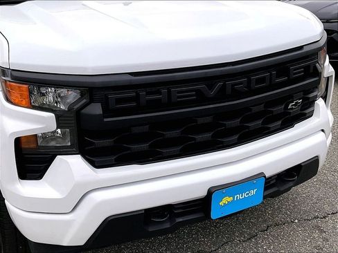 Used 2023 Chevrolet Silverado 1500 Custom AWD/4WD image 30