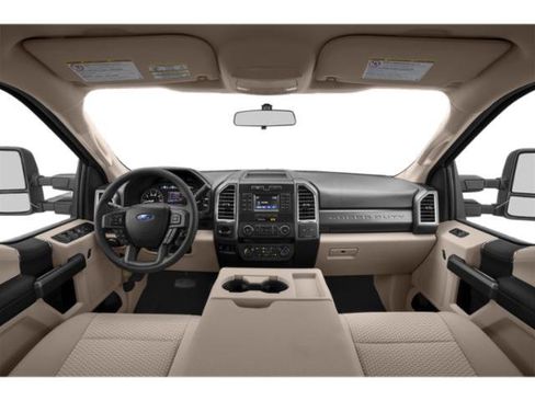 Used 2019 Ford F250 XLT w/ XLT Premium Package image 8