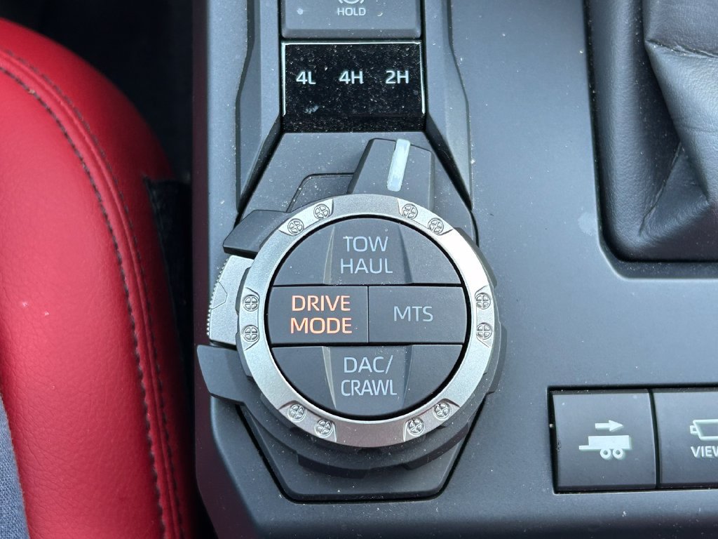Certified 2025 Toyota Tacoma TRD Pro AWD/4WD image 31