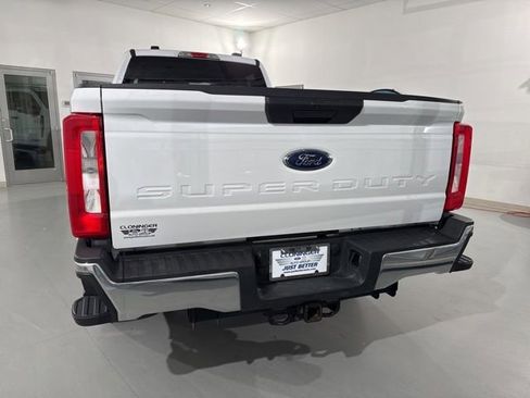 Used 2025 Ford F250 XLT AWD/4WD image 8