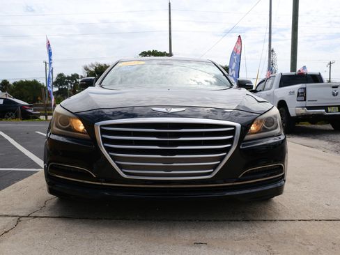 Used 2015 Hyundai Genesis 3.8 RWD image 2