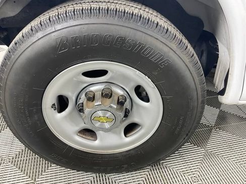 Used 2024 Chevrolet Express 3500 LT w/ LT Preferred Equipment Group RWD image 31