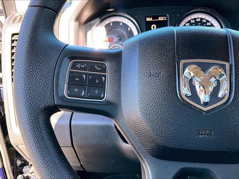 Used 2017 RAM 1500 Express image 23