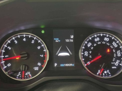 Used 2021 Toyota RAV4 LE FWD image 32