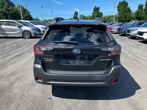Used 2024 Subaru Outback Premium AWD/4WD image 5