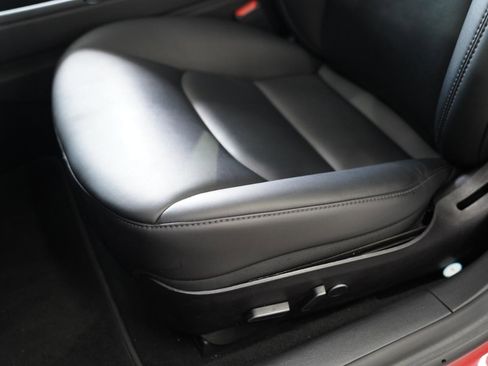 Used 2022 Tesla Model 3 Performance image 25