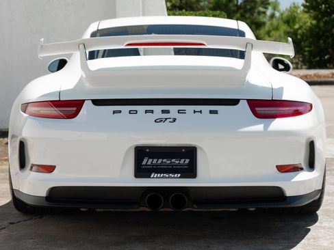 Used 2015 Porsche 911 GT3 RWD image 13