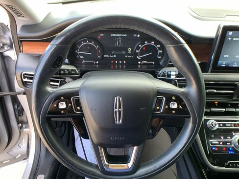 Used 2020 Lincoln Corsair Reserve w/ Equipment Group 201A AWD/4WD image 17