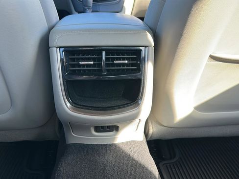 Used 2019 Cadillac CTS Sedan RWD image 21