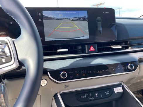 New 2026 Kia Carnival EX image 20