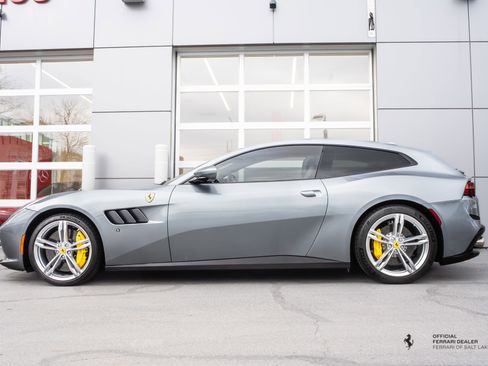 Certified 2020 Ferrari GTC4Lusso image 3