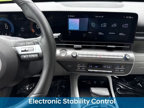Used 2024 Hyundai Kona SEL AWD/4WD image 18