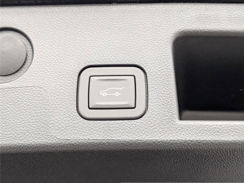 New 2026 Chevrolet Equinox LT w/ Convenience Package II image 10