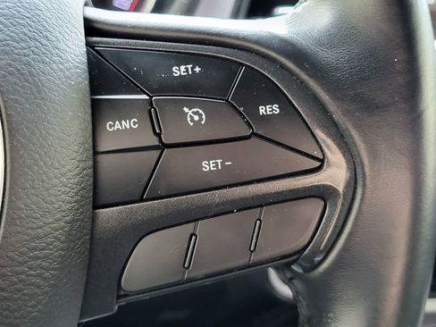 Used 2019 Dodge Challenger SXT RWD image 15
