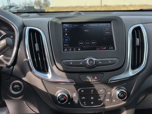 Certified 2024 Chevrolet Equinox LT AWD/4WD image 16