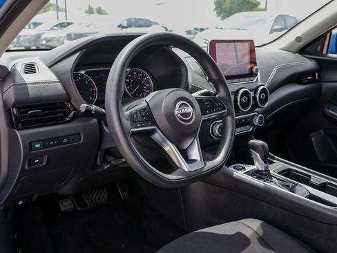 Used 2024 Nissan Sentra SV FWD image 17