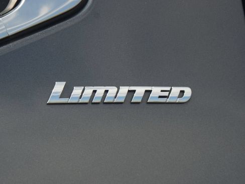 Used 2024 Toyota Tundra Limited AWD/4WD image 19
