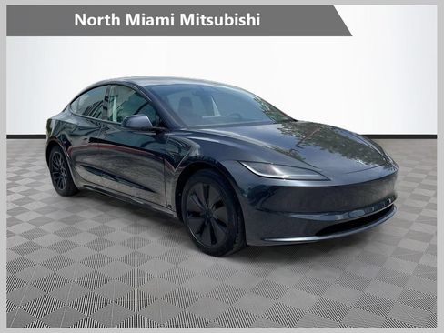 Used 2024 Tesla Model 3 Standard Range RWD image 1
