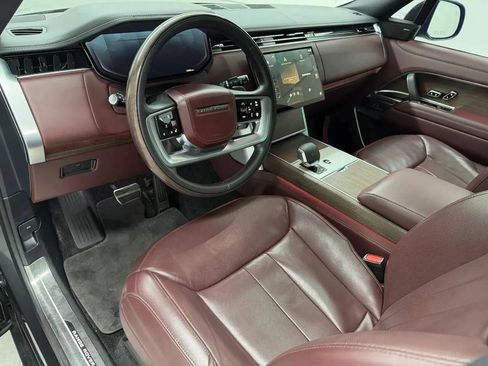 Used 2024 Land Rover Range Rover SE AWD/4WD image 9