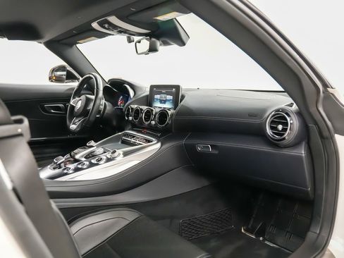 Used 2018 Mercedes-Benz AMG GT Roadster image 14
