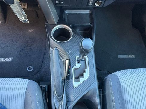 Used 2014 Toyota RAV4 XLE image 20