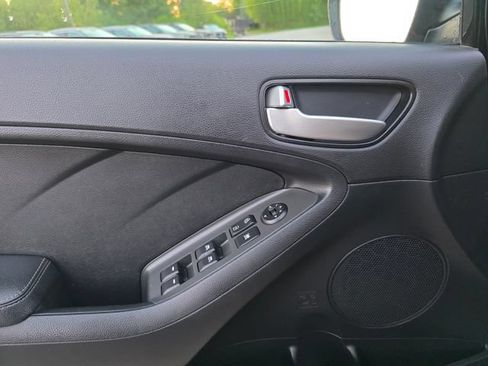 Used 2018 Kia Forte LX FWD image 24