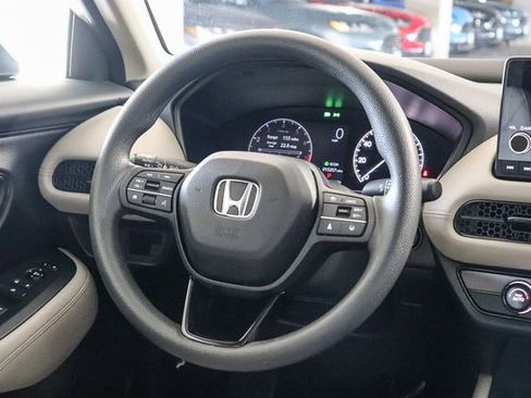 Certified 2025 Honda HR-V LX image 17