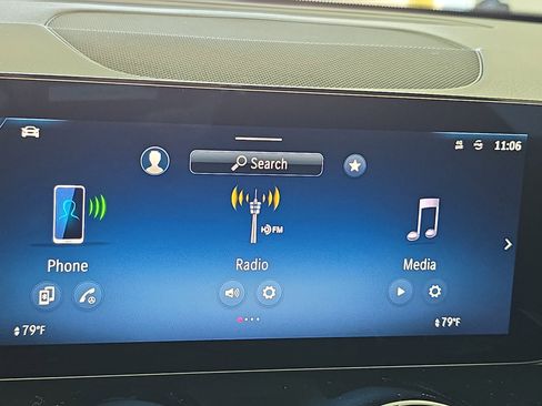 Used 2025 Mercedes-Benz GLB 35 AMG 4MATIC image 21