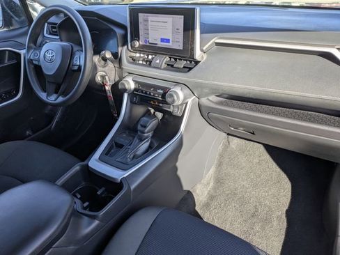 Used 2024 Toyota RAV4 LE image 31